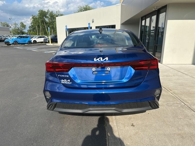 2023 Kia Forte LXSImage 6