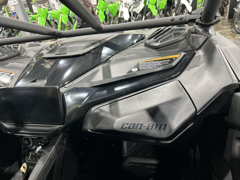 New 2026 Can-Am MAVERICK R MAX X RC WITH SMART-SHOX 999T DCT Image 16