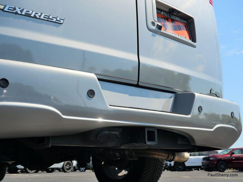 2023 Chevrolet Express 2500 Cargo photo 18