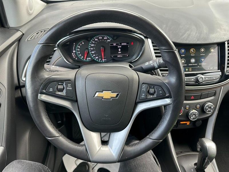 2019 Chevrolet Trax LTImage 2