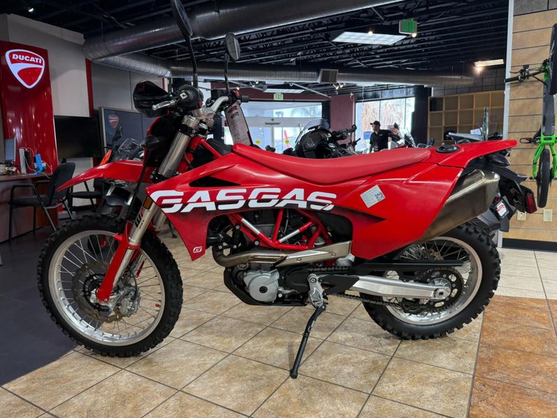 Used 2023 Other ES 700 Image 3