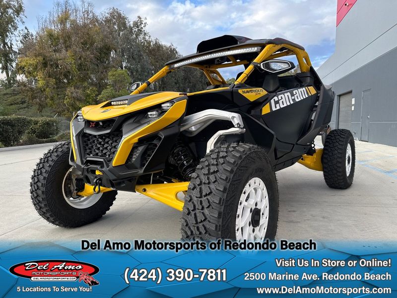 2024 Can-Am 7ARC  in a CARBON BLACK & NEO YELLOW exterior color. Del Amo Motorsports of Redondo Beach (424) 304-1660 delamomotorsports.com 