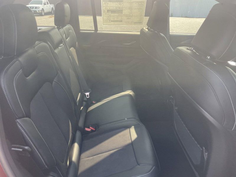 2024 Jeep Grand Cherokee Altitude XImage 14