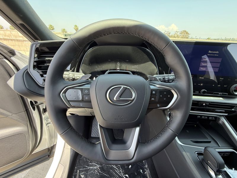 2025 LEXUS TX 350 LuxuryImage 21