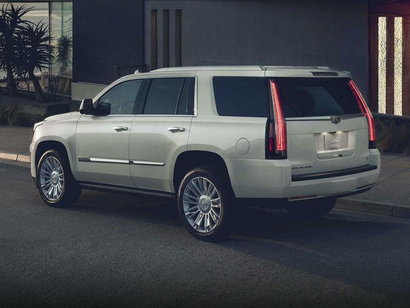 2018 Cadillac Escalade ESV Luxury