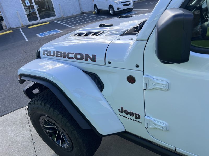 New 2025 Jeep Wrangler 4-door Rubicon XImage 13
