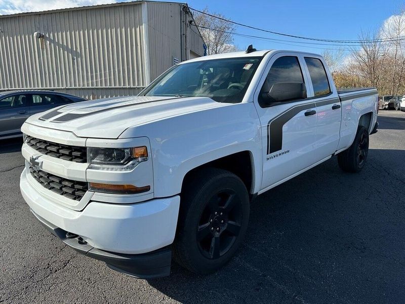 2018 Chevrolet Silverado 1500 CustomImage 7