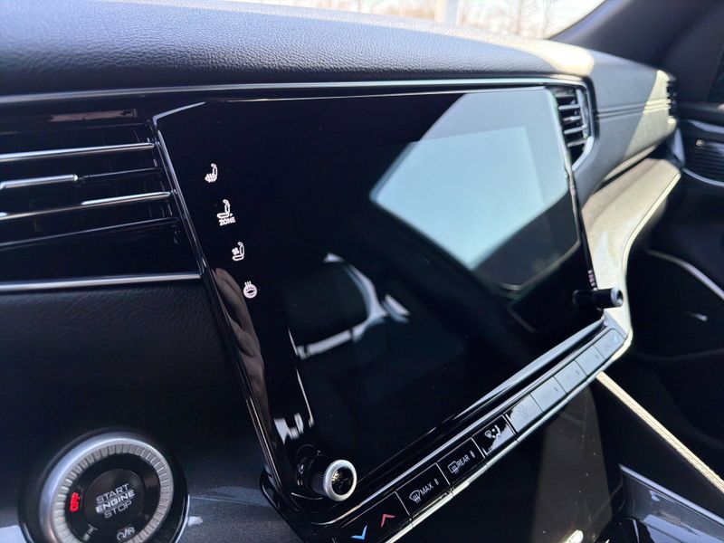 2024 Jeep Wagoneer Series 1Image 37