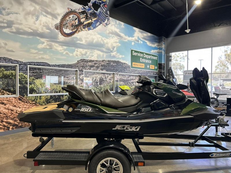 New 2025 Kawasaki JET SKI ULTRA 160LX Image 27