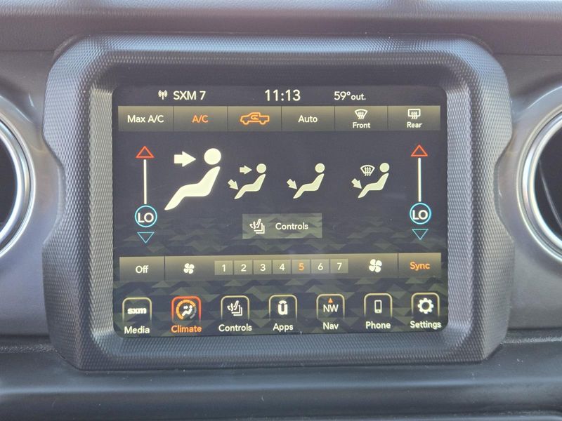 Used 2022 Jeep Gladiator Overland 4x4