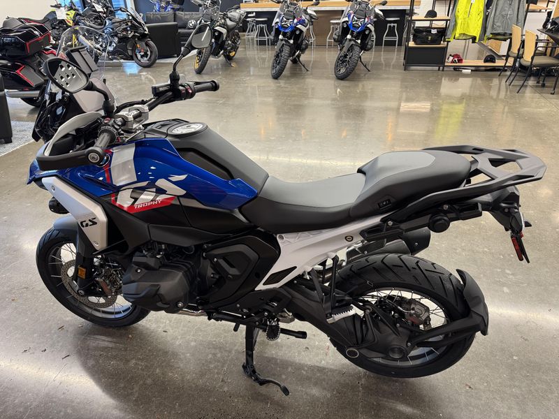 2025 BMW R 1300 GS - TROPHY - RACING BLUE METALLIC 