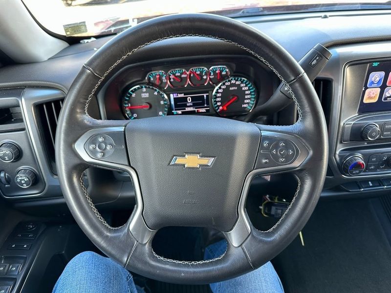 2018 Chevrolet Silverado 1500 LTImage 2