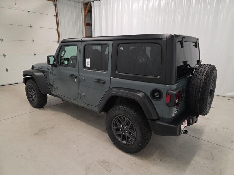 2026 Jeep Wrangler Unlimited Sport S photo 3