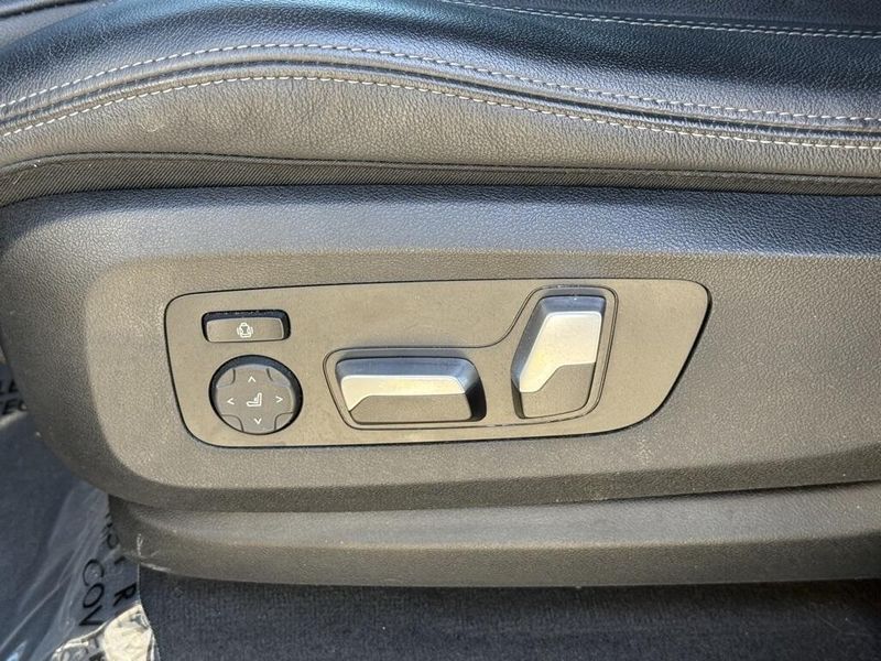 2022 BMW X5 sDrive40iImage 22