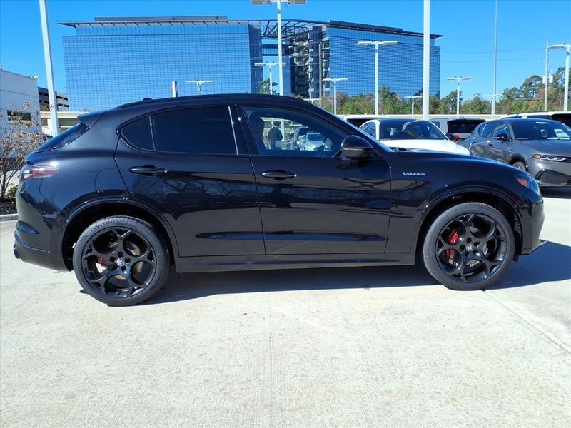 New 2026 Alfa Romeo Stelvio Image 5