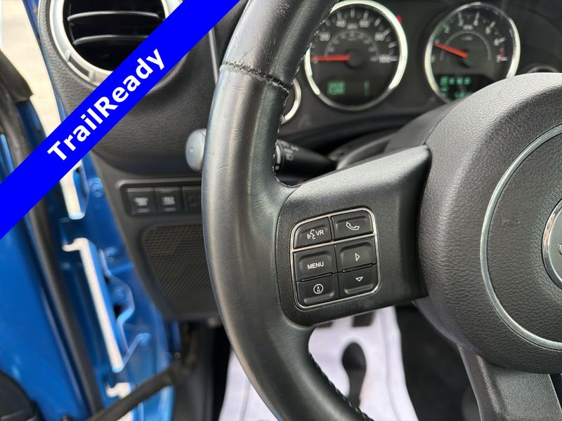 Used 2015 Jeep Wrangler JK RubiconImage 23