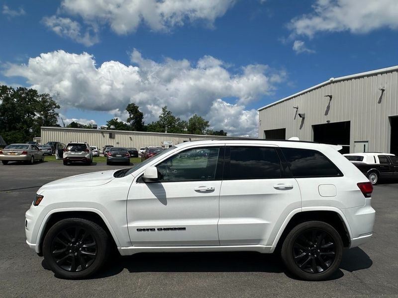 2019 Jeep Grand Cherokee AltitudeImage 9