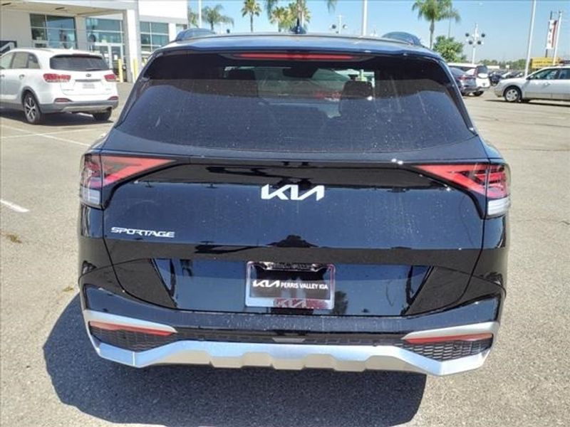 2024 Kia EV6 WindImage 5