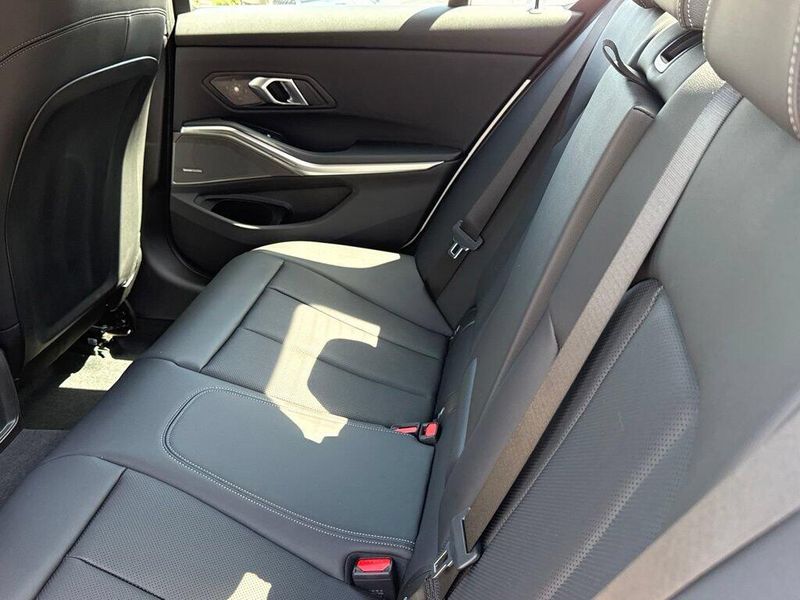 New 2026 BMW 3 Series 330i xDriveImage 27