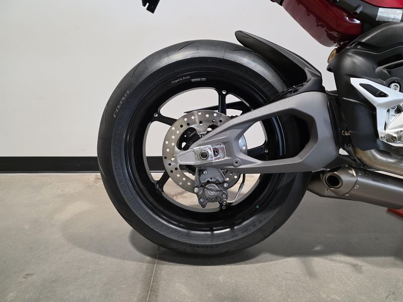 New 2025 Ducati Streetfighter V4 S 