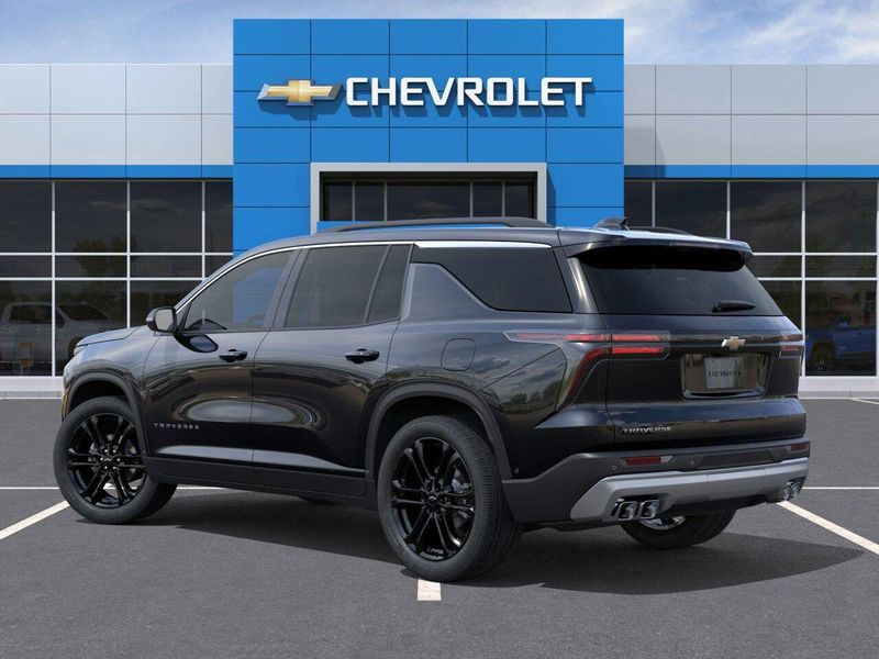 New 2026 Chevrolet Traverse FWD LTImage 3