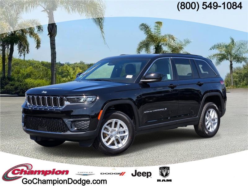 New 2026 Jeep Grand Cherokee Laredo 4x2