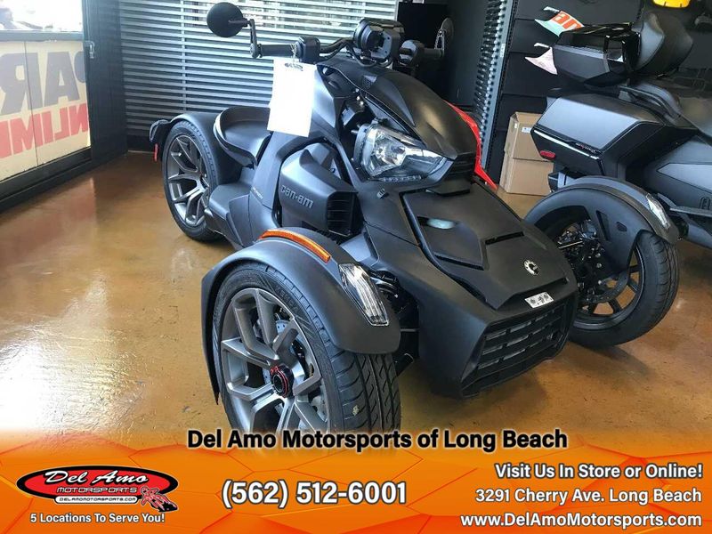 2023 Can-Am F1PC  in a CUSTOM/BLACK exterior color. Del Amo Motorsports of Long Beach (562) 362-3160 delamomotorsports.com 