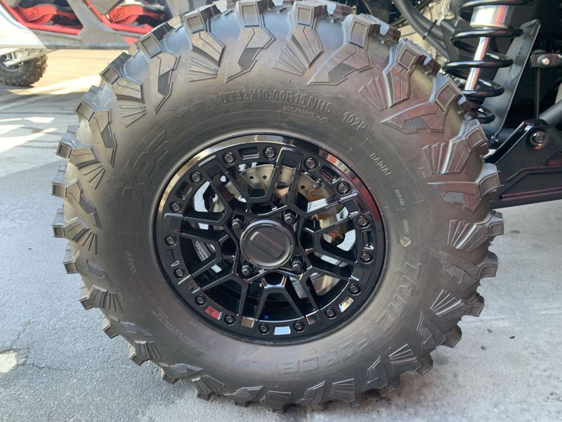 New 2025 Can-Am MAVERICK X3 MAX X RS TURBO RR SMART-SHOX Image 2