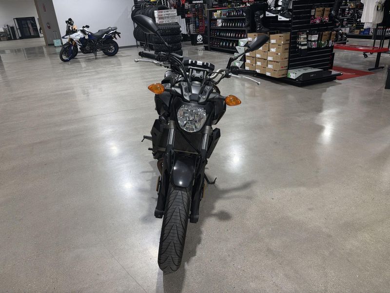 Used 2016 Yamaha FZ-07 Image 12