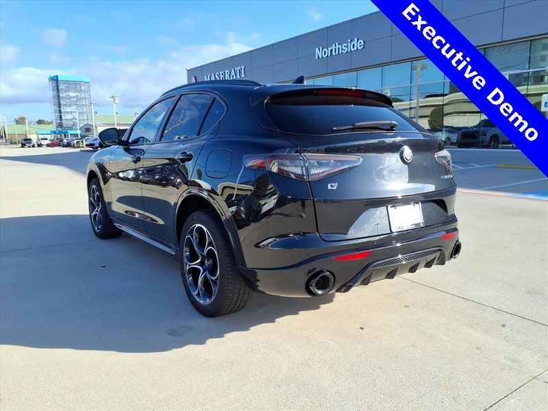 New 2025 Alfa Romeo Stelvio VeloceImage 10