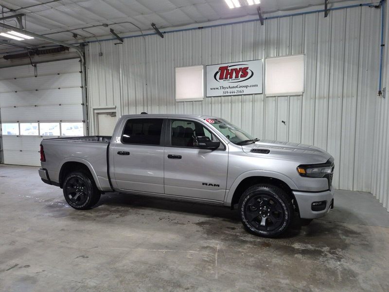 2025 RAM 1500 Big Horn Crew Cab 4x4 5