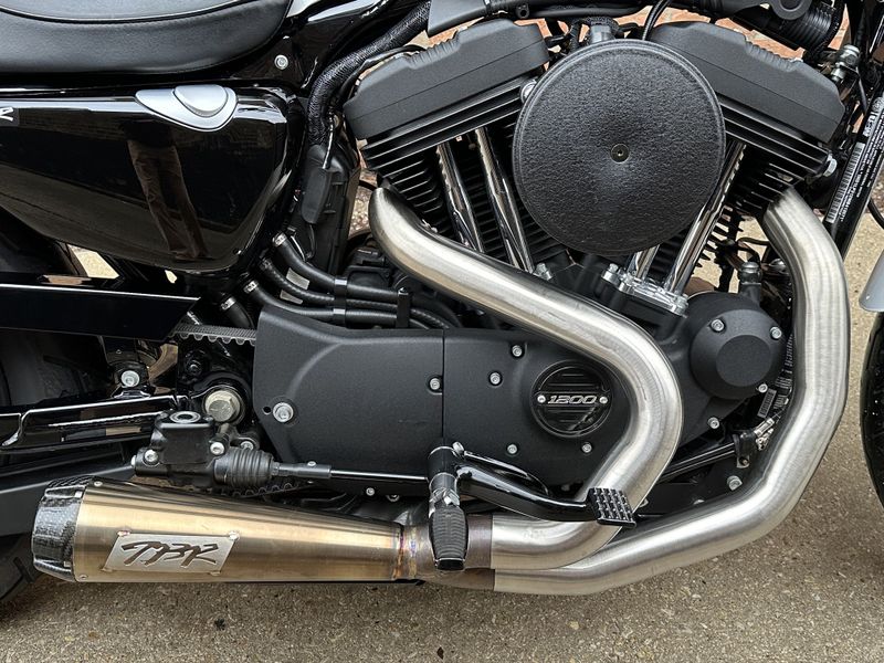 2021 Harley-Davidson Sportster 1200 Iron  Image 8