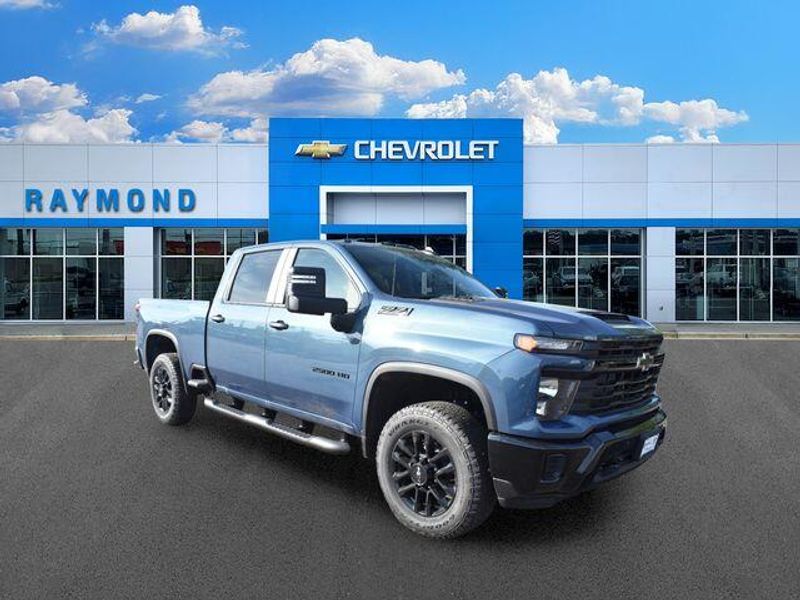 New 2026 Chevrolet Silverado 2500HD CustomImage 1