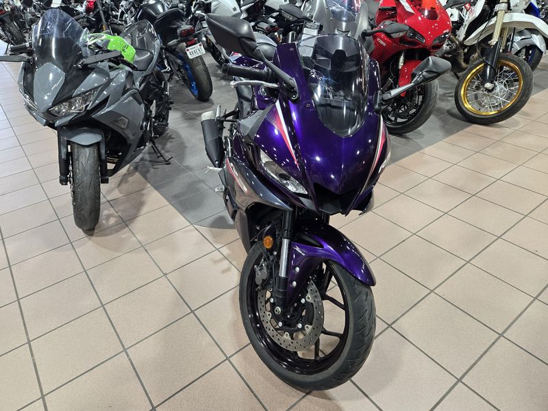 2023 Yamaha YZFR3 ABS Image 7