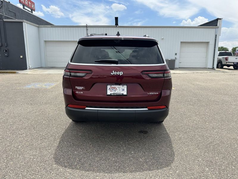 2024 Jeep Grand Cherokee L Limited 4x4Image 7