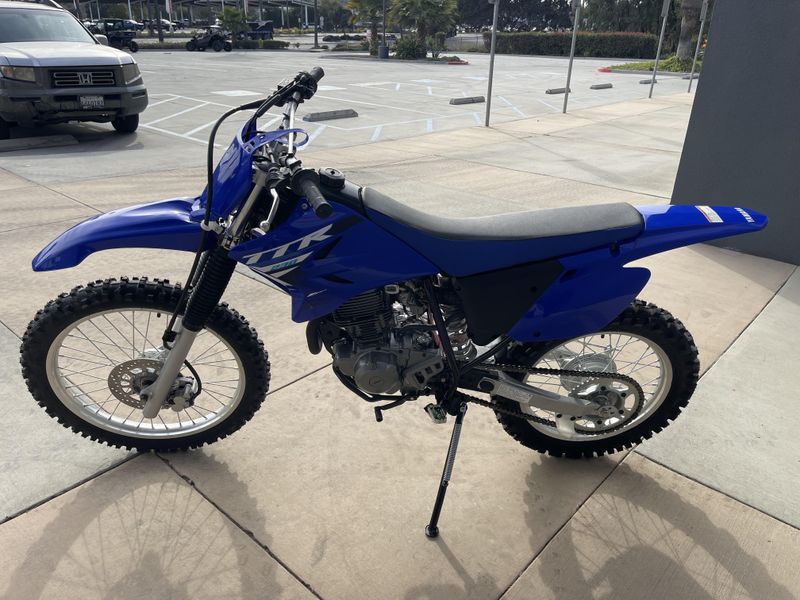 2025 Yamaha TT-R230 Image 20