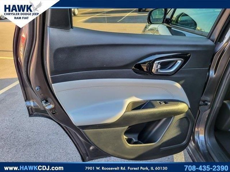 2022 Jeep Compass Limited photo 22
