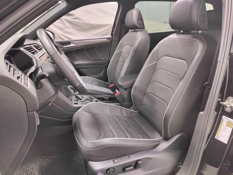 Used 2024 Volkswagen Tiguan AWD SEL R-Line w/Sunroof/NavImage 22