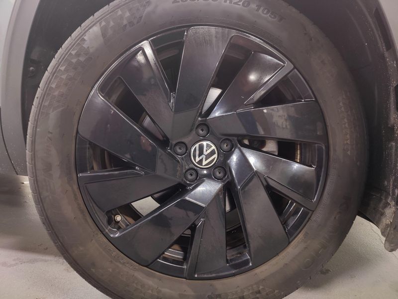 Used 2024 Volkswagen Atlas SE AWD w/TechnologyImage 6