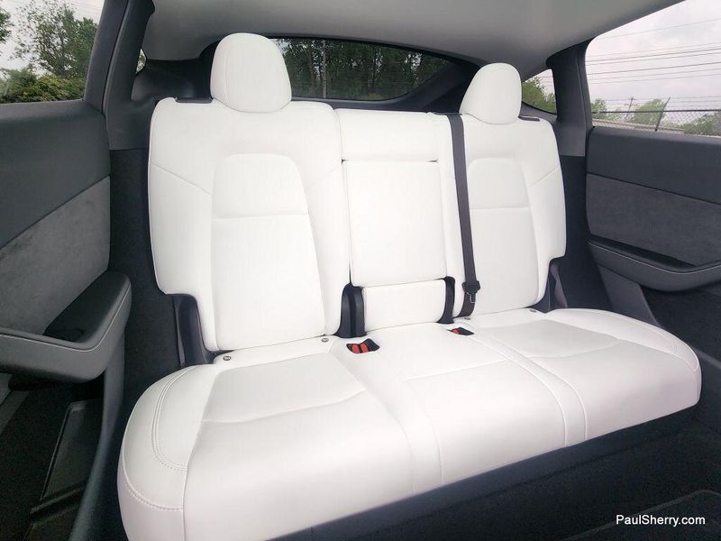 2024 Tesla Model Y Long RangeImage 4