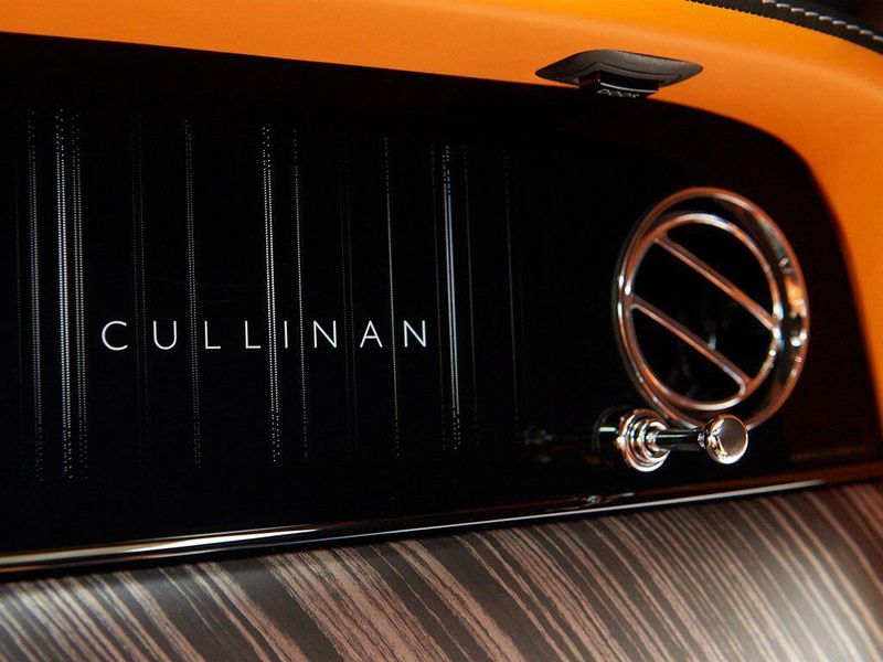 New 2026 Rolls-Royce Cullinan Image 18
