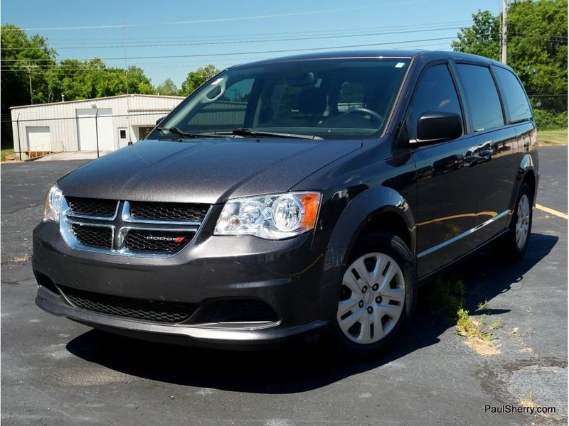 2018 Dodge Grand Caravan SEImage 6