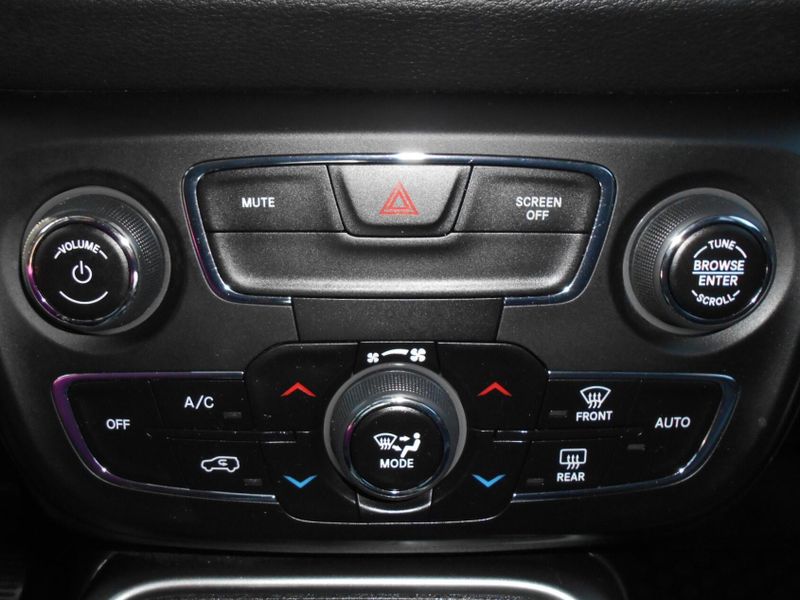 2020 Jeep Compass LatitudeImage 14