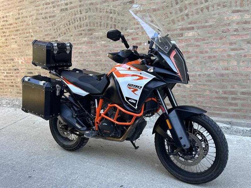 2017 KTM 1290 Super Adventure R  Image 3