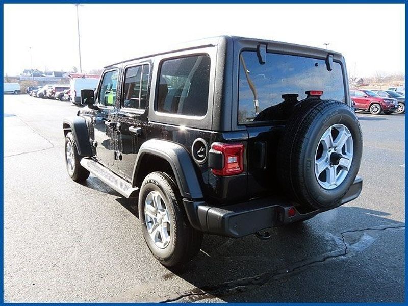 2023 Jeep Wrangler SportImage 5