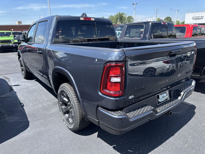 2025 RAM 1500 Big Horn Crew Cab 4x4 5