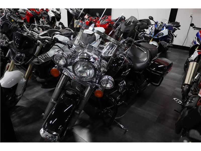 2018 Harley-Davidson Road King in a Black exterior color. New England Powersports 978 338-8990 pixelmotiondemo.com 