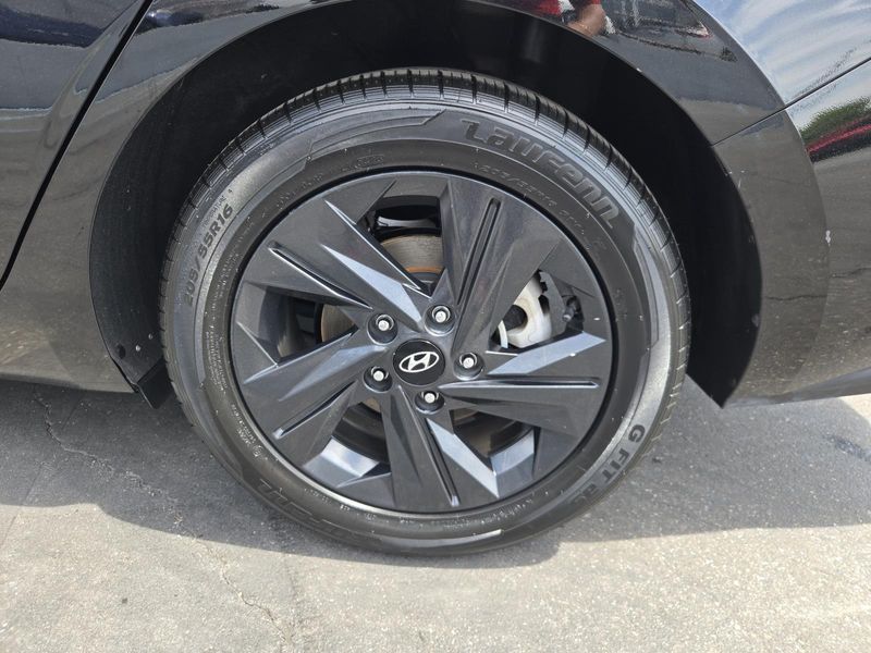 Used 2022 Hyundai Elantra SEL IVT