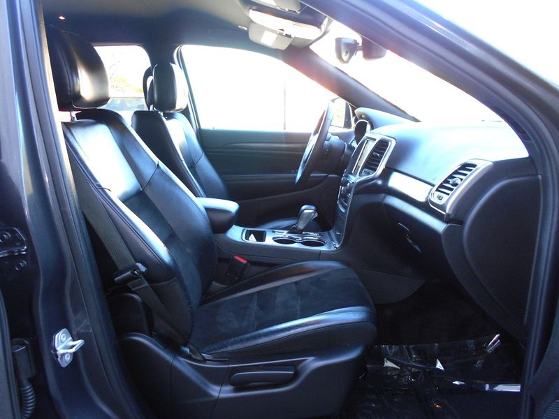 2018 Jeep Grand Cherokee AltitudeImage 28