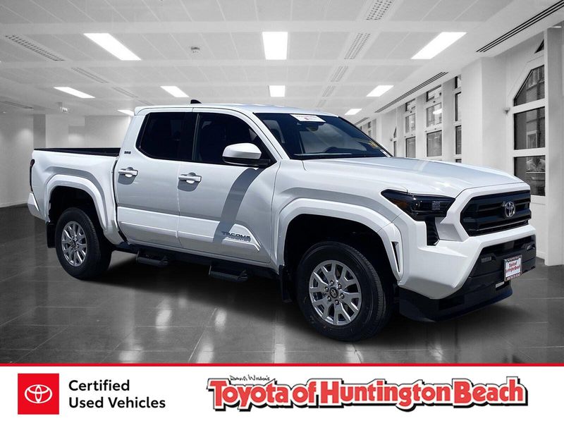 2025 Toyota Tacoma SR5Image 1